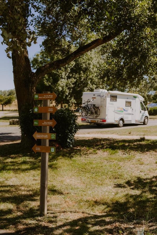Camping Onlycamp Tours Val De Loire Saint-Avertin Εξωτερικό φωτογραφία